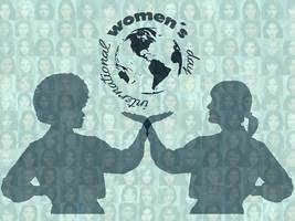 Symbolic photo: Women holding the world