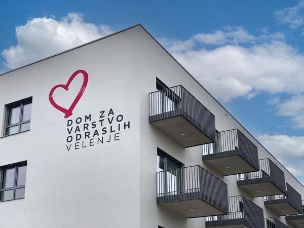 Varuh z nagovorom pospremil stanovalce Hiše s srcem v novo obdobje bivanja