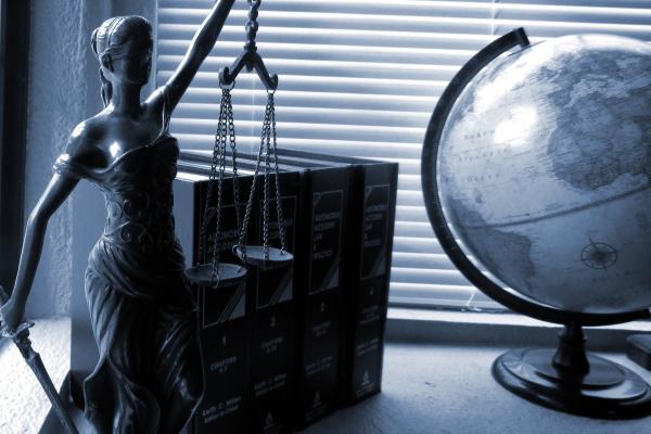 Zaradi napake sodišča je bil dolg plačan dvakrat