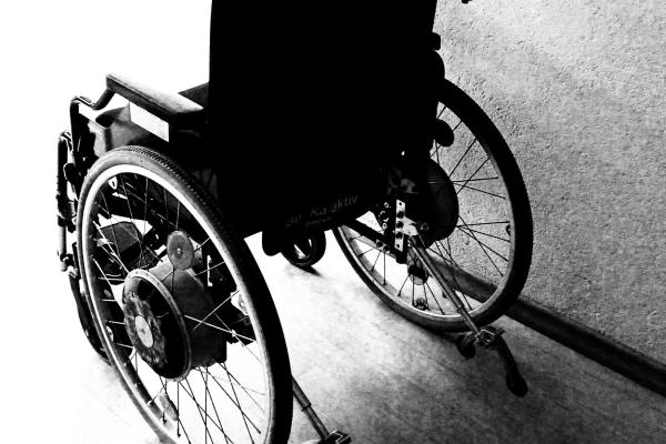 Long-term decision-making on the right to disability compensation