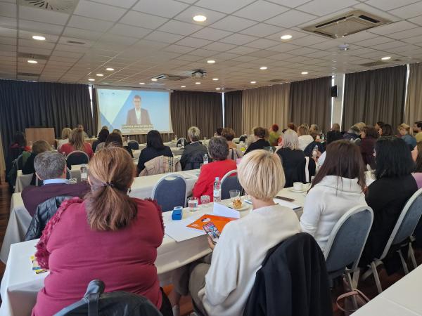 Na strokovnem posvetu o odnosu zagovornika z otrokom