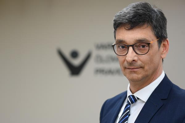 Varuh Svetina v Državnem svetu RS predstavil poročili institucije Varuha in DPM za leto 2023