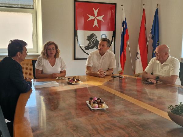 Varuh ob poslovanju v Šoštanju z župani Šaleško-Savinskega območja predvsem o posledicah poplav