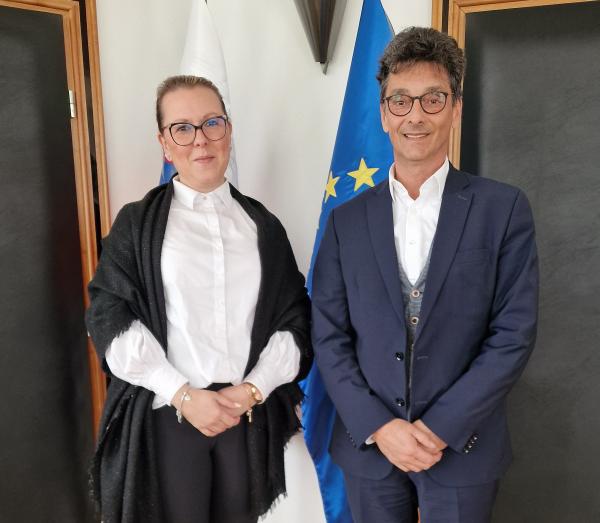 The Ombudsman pays a fact-finding visit to the Minister for Agriculture, Forestry and Food