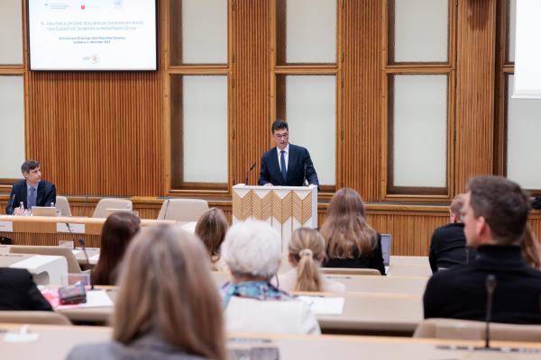 Varuh Svetina na okrogli mizi ob 75. obletnici Splošne deklaracije človekovih pravic