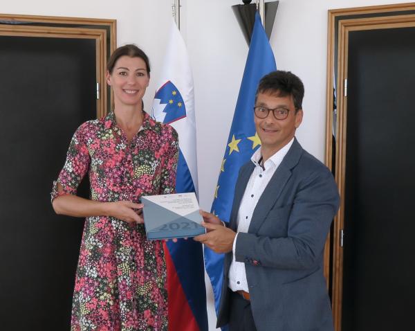 The Ombudsman and Minister Švarc Pipan discuss the work of the justice system