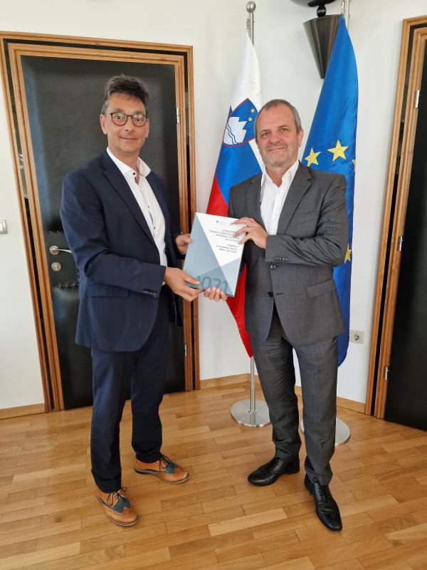 The Ombudsman presented the 2021 Report to the Minister of the Environment