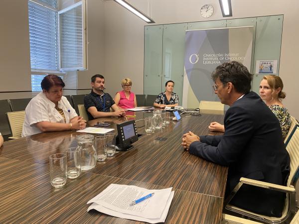Varuh človekovih pravic obiskal strokovno direktorico Onkološkega inštituta v Ljubljani