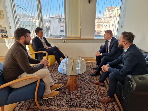 Varuh in mufti o skrbi za svobodo izražanja misli, vesti in veroizpovedi