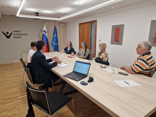 Varuh s civilno družbo o skrbi za okolje in prostor