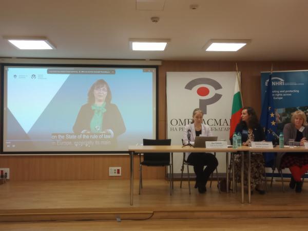 O pomenu poročil o vladavini prava na srečanju ENHRI v Sofiji