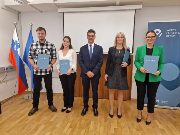 Varuh podelil nagrade za diplomska, magistrska in doktorska dela s področja človekovih pravic