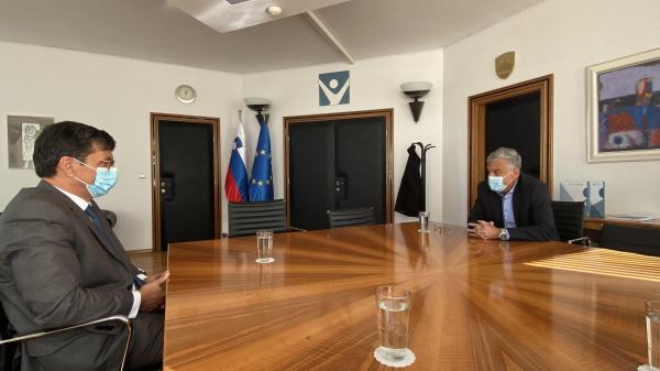 Varuh Svetina se je srečal z direktorjem Stanovanjskega sklada RS