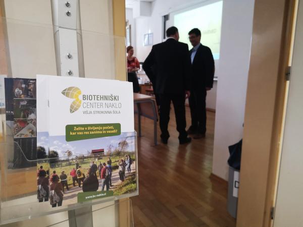 Svetina o zaposlovanju oseb z lažjo motnjo v duševnem razvoju na kmetijah