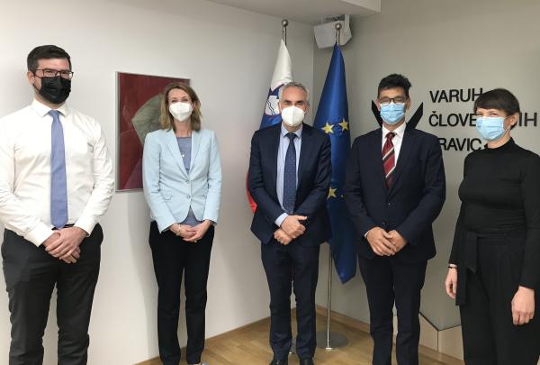 Varuh Svetina na srečanju s predstavnikom Urada Visokega komisariata ZN za begunce 