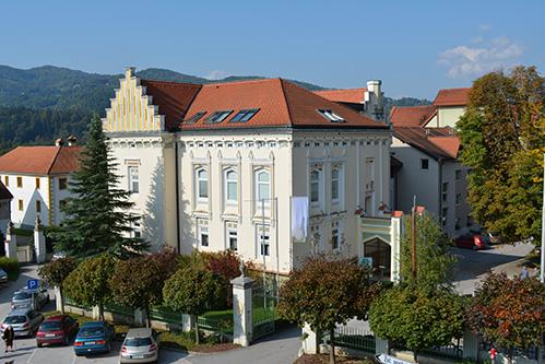 DPM zadovoljen z uresničitvijo priporočil v Trubarjevem domu upokojencev