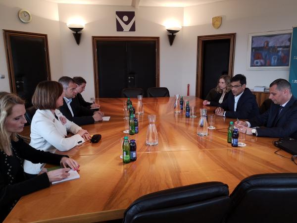 Varuh in predsednik državnega zbora o izzivih starajoče družbe 