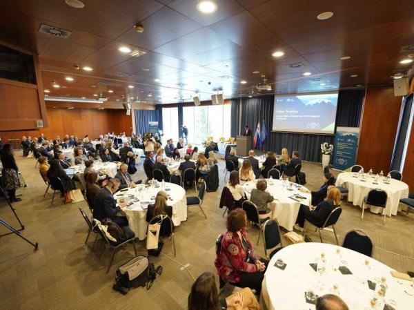 Na Blejski mednarodni konferenci številni pozivi k odločnejšim ukrepom držav pri soočanju z globalnimi izzivi v družbi in k spoštovanju človekovih pravic