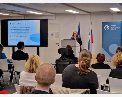 Dr. Simona Drenik Bavdek, pomočnica vodje Centra za človekove pravice