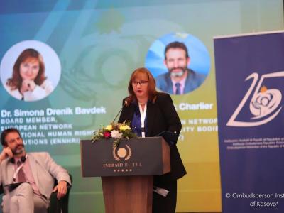 Dr. Simona Drenik Bavdek v Prištini o prihodnosti človekovih pravic v času globalnih preobrazb