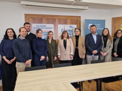 S Svetovalnim odborom o Okvirni konvenciji za varstvo narodnih manjšin o spremembah na področju varstva pravic manjšin in pomanjkljivostih