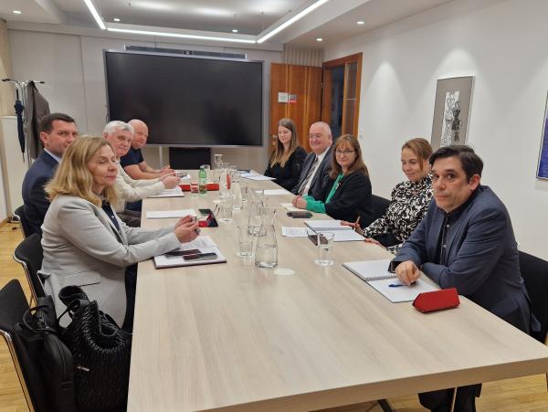 srečanje Varuha človekovih pravic s predstavniki URSIKS in delavcev v pravosodju