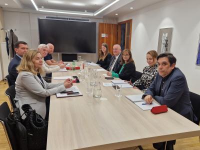 Varuhinja opozarja na nujnost reševanja pereče problematike v slovenskih zaporih