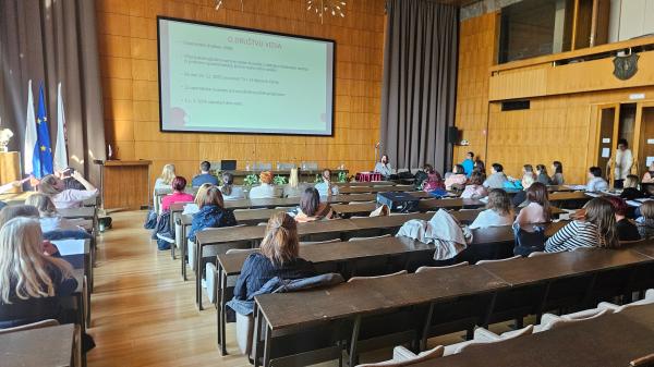 Predstavnica Varuha na posvetu opozorila na vrsto potrebnih ukrepov za zmanjševanje nasilja nad osebami z oviranostmi