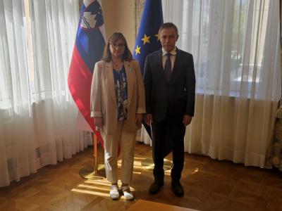 Varuhinja človekovih pravic na Ustavnem sodišču o sodelovanju med institucijama