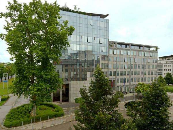 Stavba institucije Vaurha.