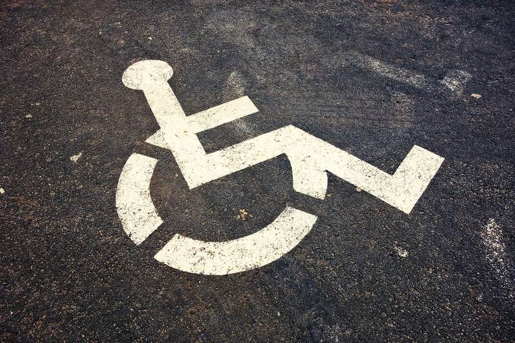 Znak za invalidnost