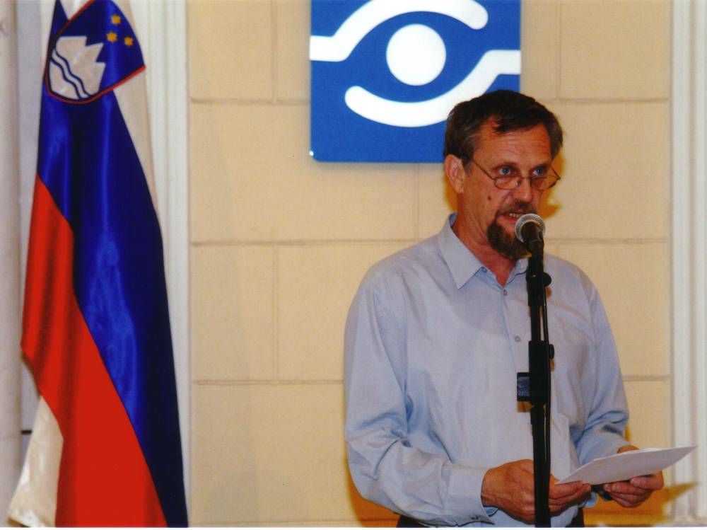 Varuh Matjaž Hanžek med nagovorom